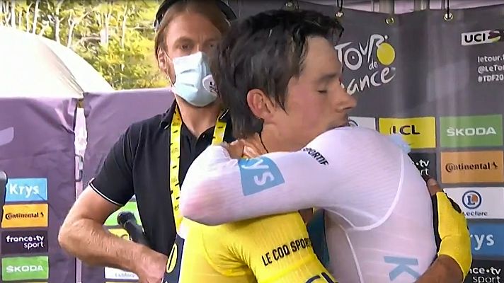 Tour de Francia - Tour 2020 | El abrazo entre Roglic y Pogacar