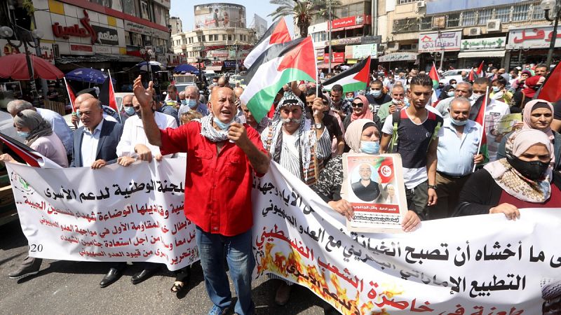 Los palestinos califican de "insulto" el pacto de Emiratos Árabes y Baréin con Israel