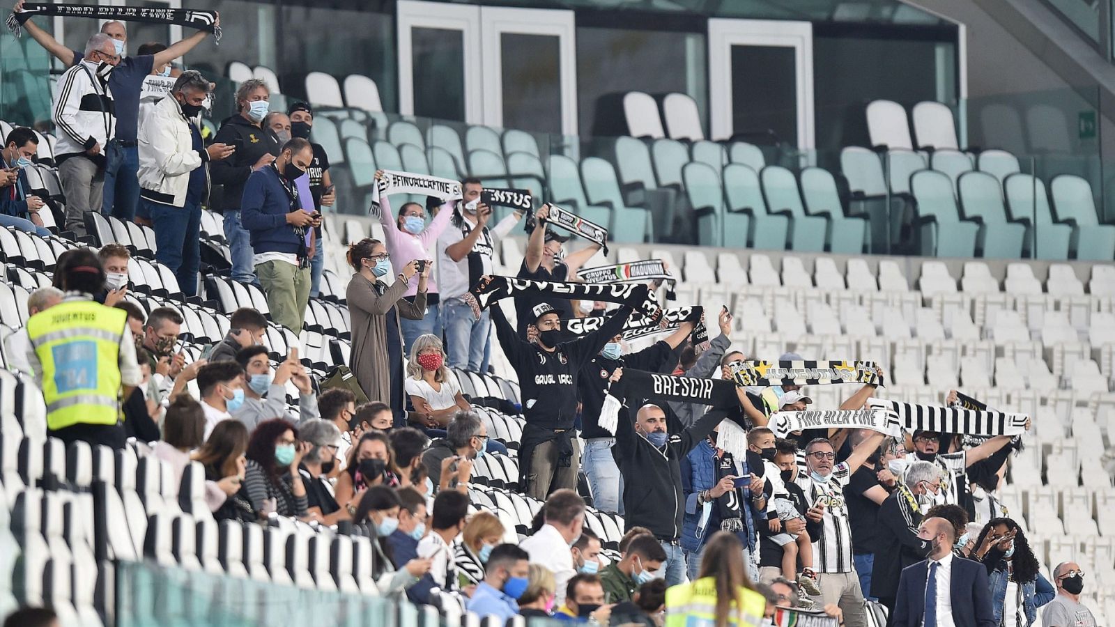 El fútbol vuelve con público en Italia