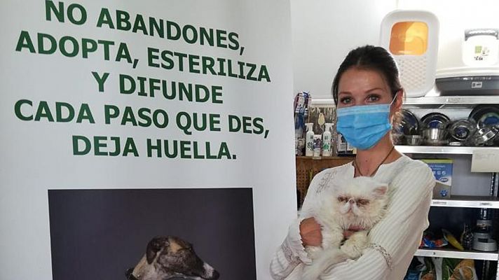 Esther Doña y su amor por los animales 