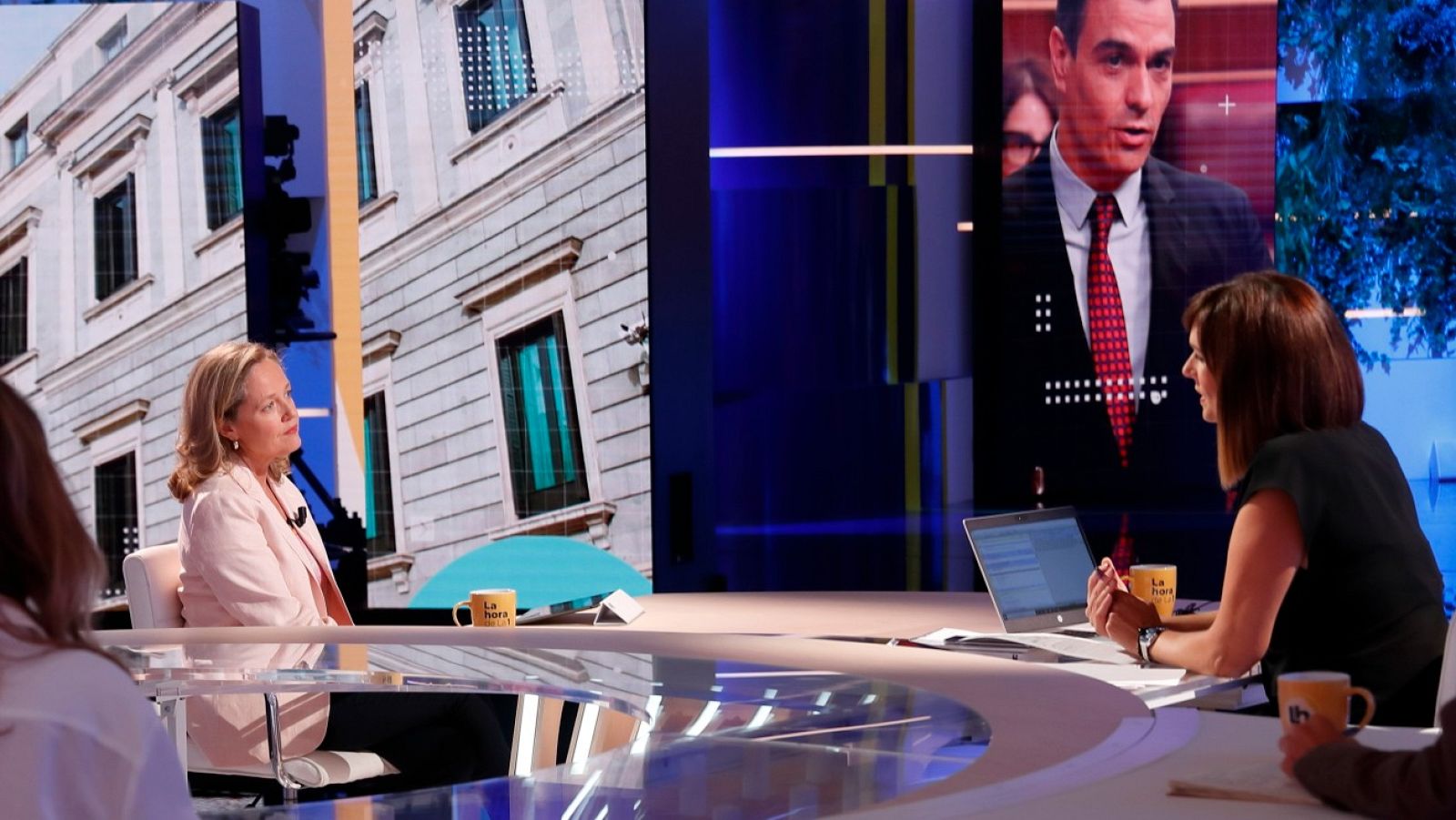 Calviño cree "compatibles" unos presupuestos para la "recuperación económica" con ajustes en algunos tipos impositivos