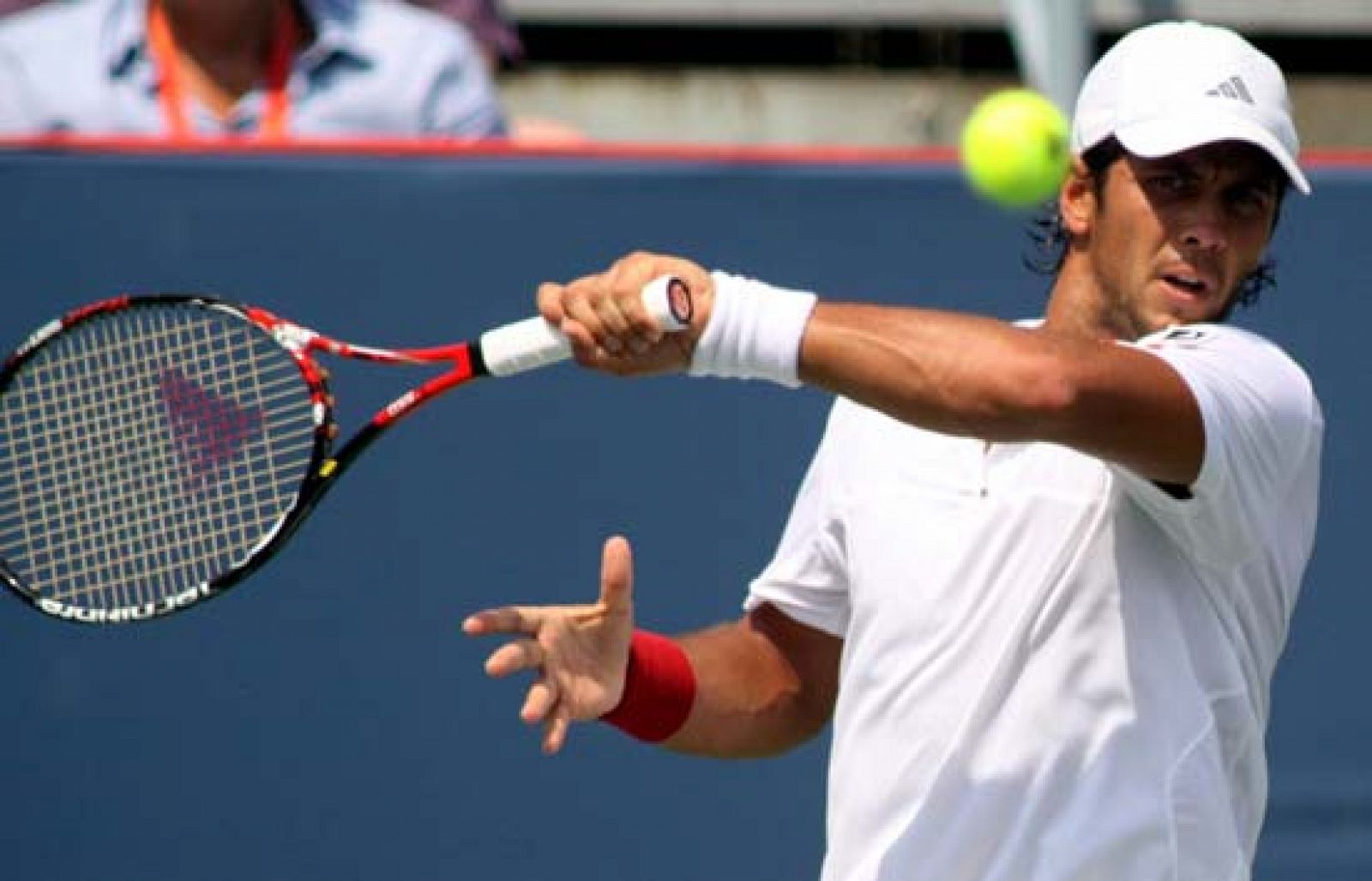 El tenista Fernando Verdasco pierde en octavos de final del Masters 1.000 de Montreal tras perder ante el estadounidense Andy Roddick en un igualado partido que se decidió en la muerte súbita del tercer set (6-7, 6-4 y 6-7). 