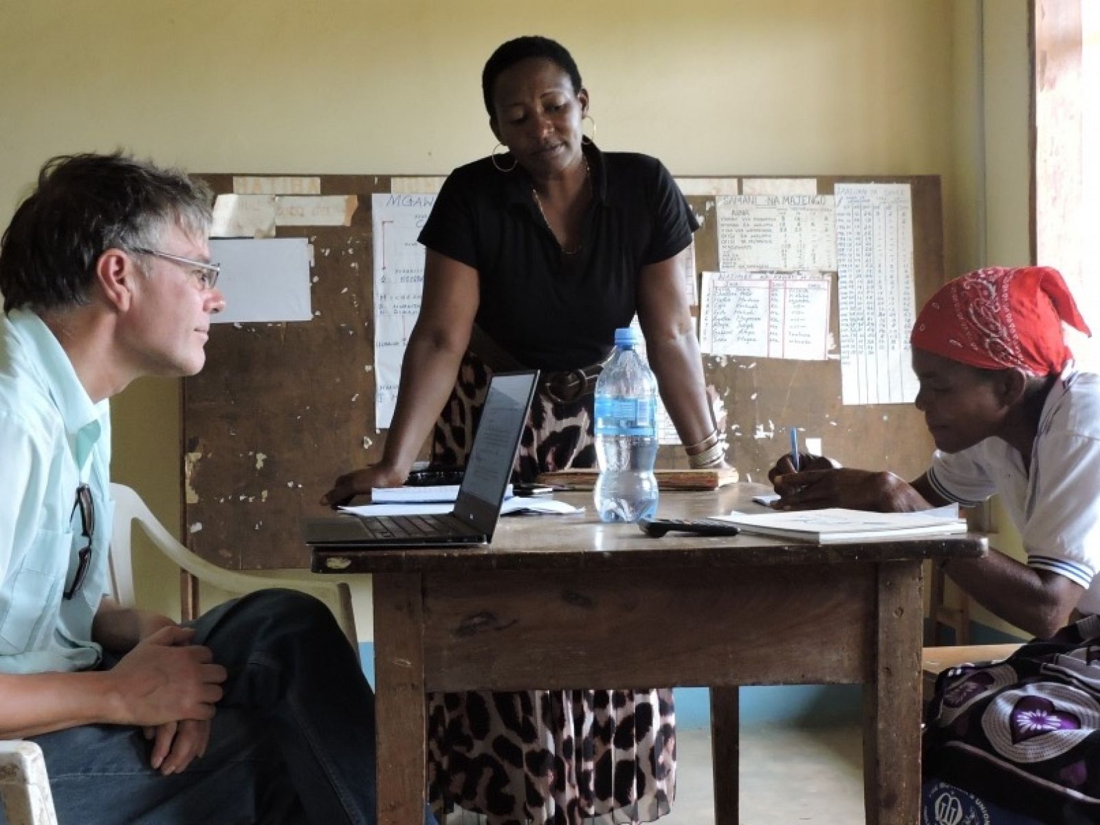 Ayuda a personas analfabetas a manejarse con los números