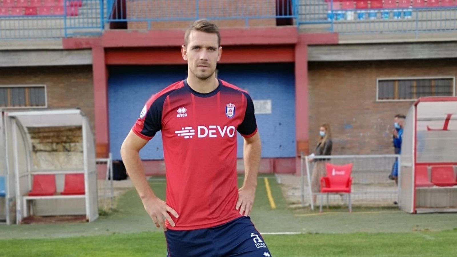 Manu Sánchez, del Elche a policía