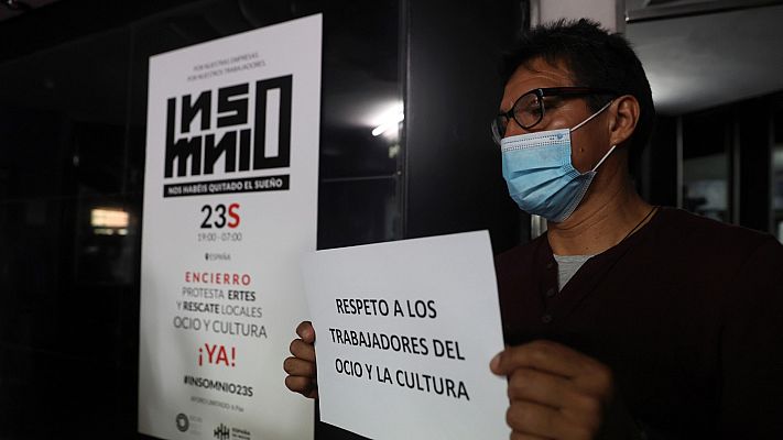 Telediario 1 - Empresarios y trabajadores del ocio nocturno se encierran para pedir un rescate