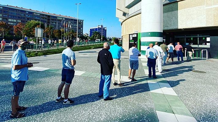 Telediario 1 - El público vuelve a El Sardinero para ver al Racing en acción