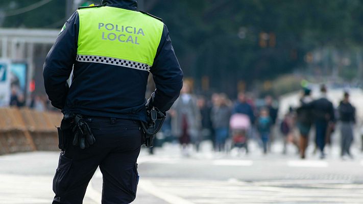 Telediario 1 - C-LM estudiará dar datos de positivos a los agentes