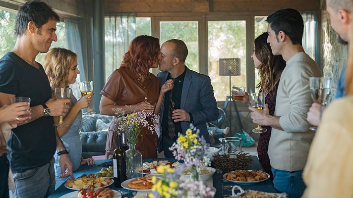 Estoy vivo - El rodaje de 'Estoy vivo' se traslada al Pirulí