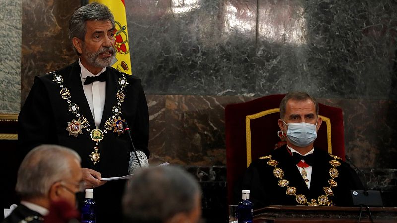 El ministro Campo acompaña al rey en plena polémica por su ausencia en acto judicial de Barcelona
