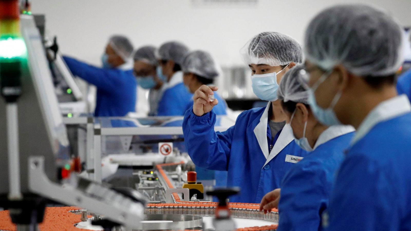 Dentro del laboratorio chino de Sinovac que desarrolla una vacuna contra la COVID-19