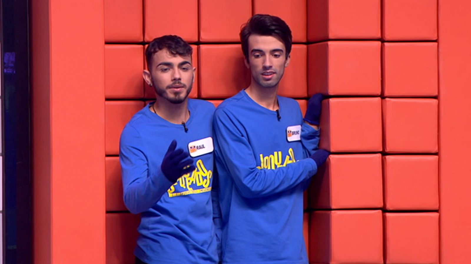 Bloqueados por el muro - Programa 52 - RTVE.es