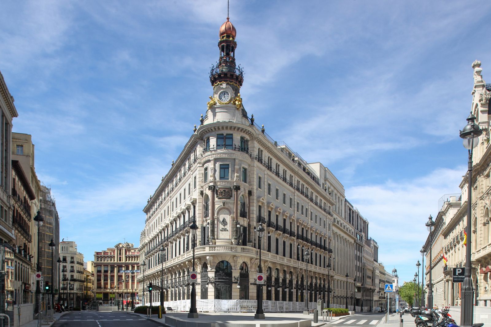 España Directo - Madrid estrena lujo con un nuevo hotel de cinco estrellas