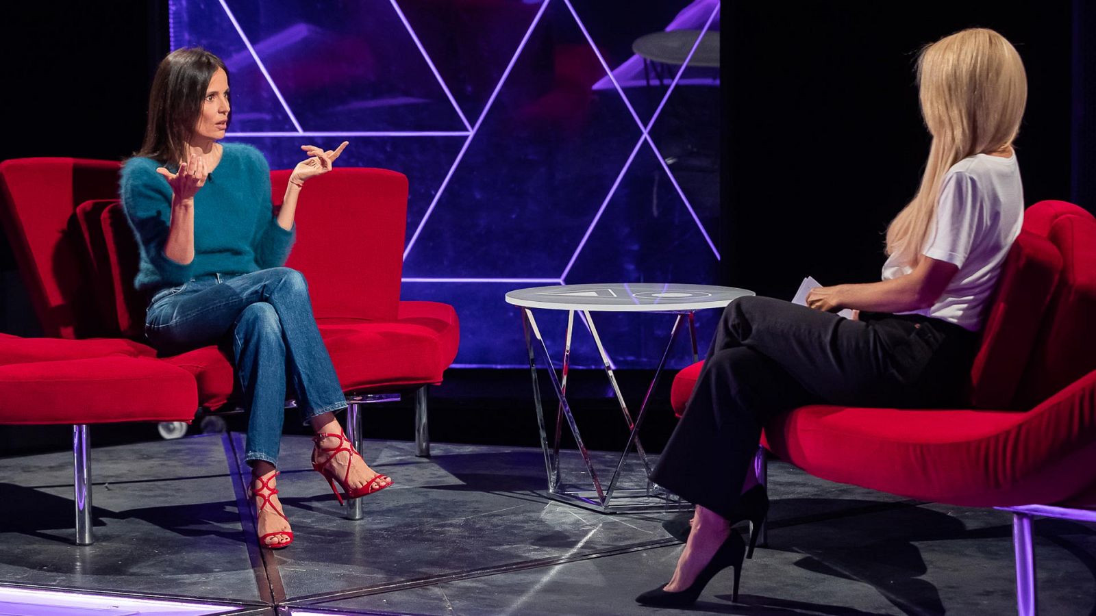 Atención obras - Candela Peña - ver ahora