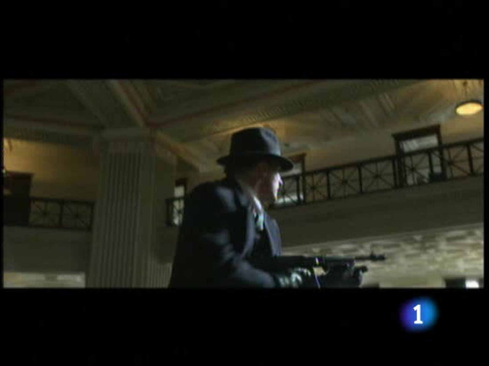 Deep se convierte en Dillinger 