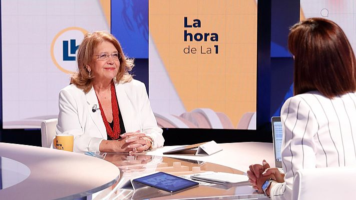 La hora de La 1 - Elvira Rodríguez, sobre la decisión de que el rey no acuda a Barcelona: "Este Gobierno es poco transparente, por no decir nada"