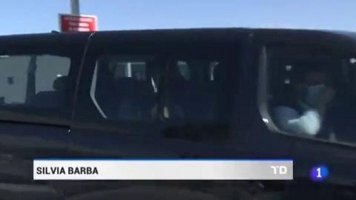 Telediario 1 - Suárez pasa el reconocimiento médico y ya posa con la camiseta del Atlético de Madrid