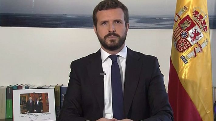 Telediario 1 - Casado pide el cese de Garzón y la reprobación de Iglesias por acusar al rey de haber roto su neutralidad