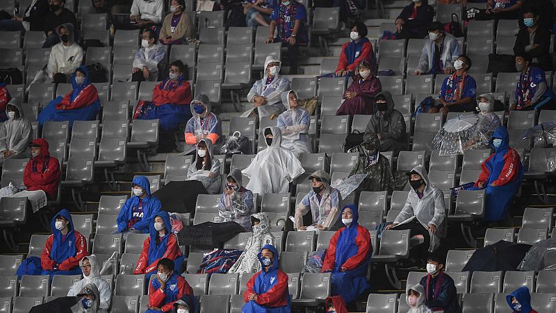 Vídeo: Silencio en la vuelta del público a los estadios de fútbol en Japón