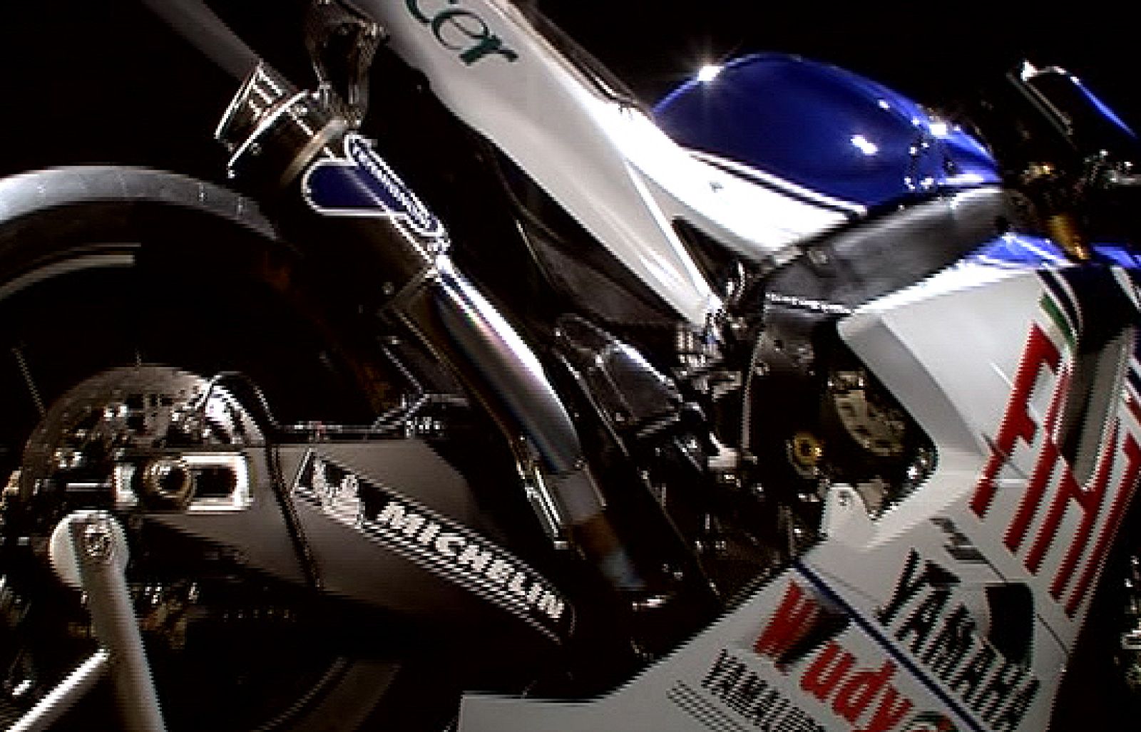 Ramón Forcada, jefe de mecánicos de Jorge Lorenzo, te desvela los secretos de la Yamaha M1 y el funcionamiento del 'box' de Yamaha.