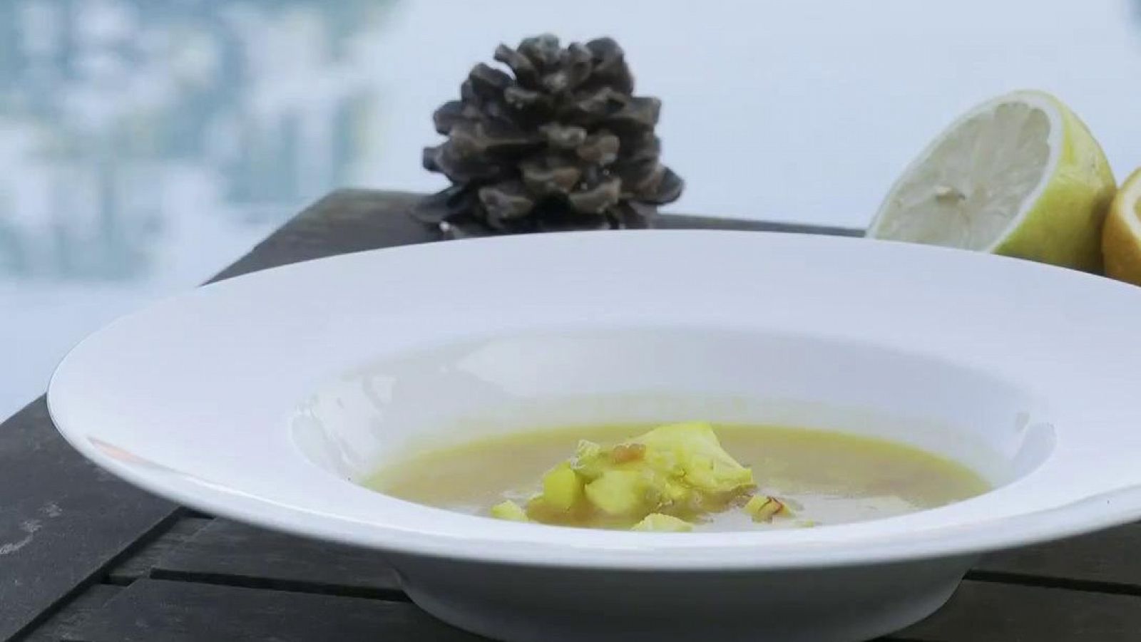 Receta de sopa de Pescado de Paloma San Basilio