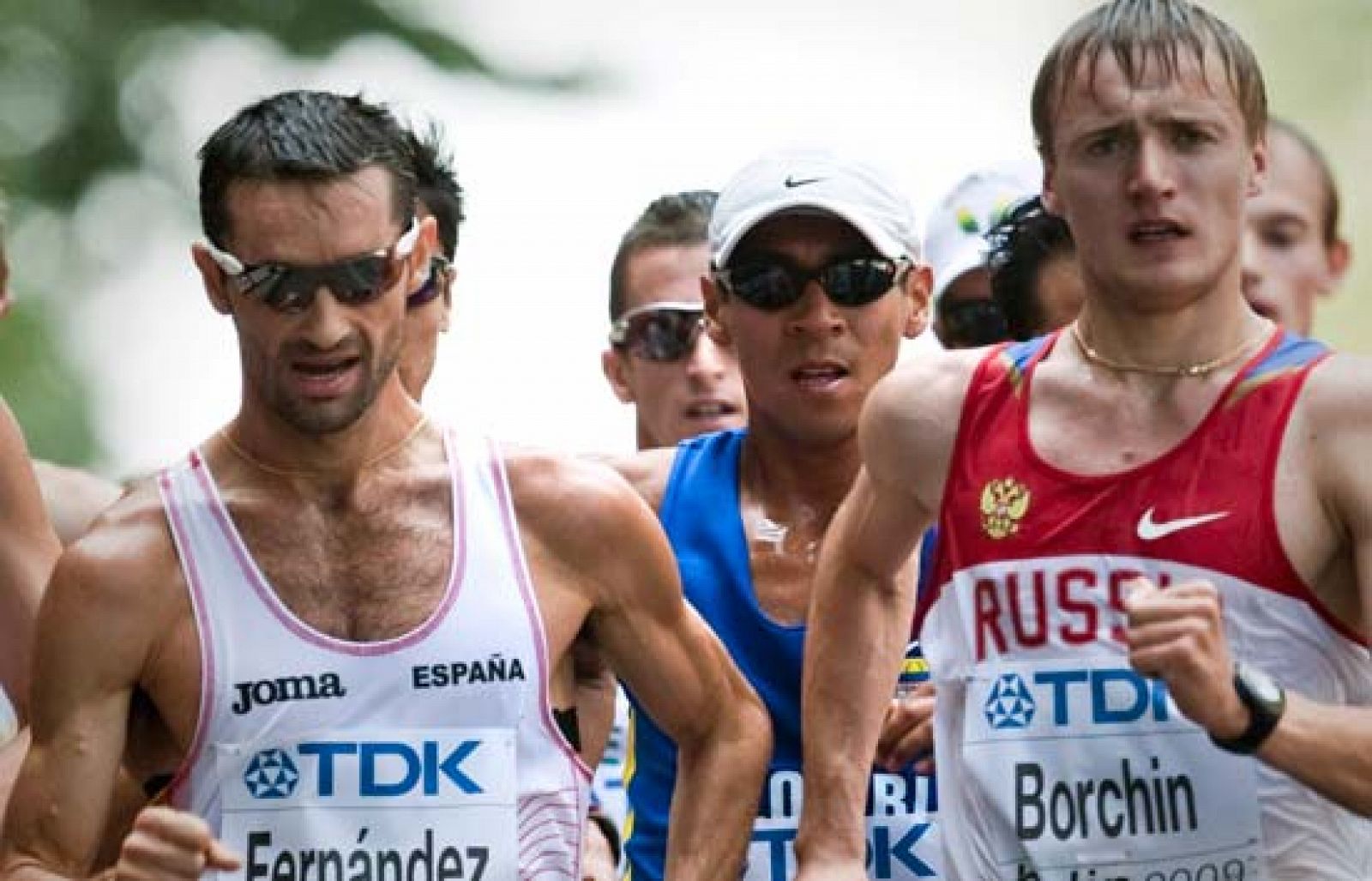 El atleta español Paquillo Fernández abandona en la prueba de los 20 kilómetros marcha del Mundial de Atletismo de Berlín. "Ha sido totalmente psicológico, iba mal desde el principio", aseguró el atleta, que no volverá a correr esta distancia. 