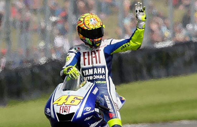 Rossi marca el mejor tiempo por delante de Lorenzo.