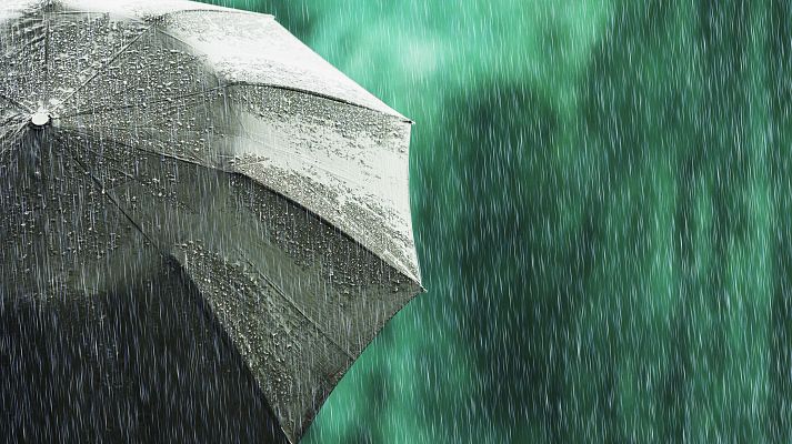 El tiempo - Lluvia en el norte y viento fuerte hoy en Galicia, Asturias y Andalucía