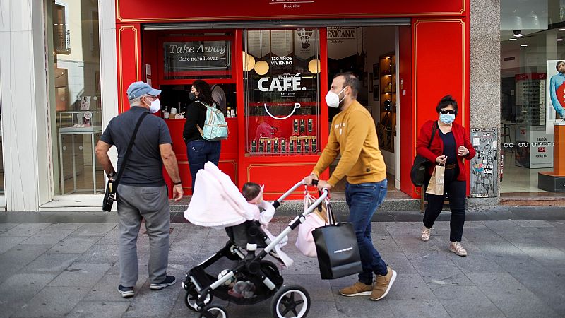 Madrileños, sobre las restricciones: "Ya no sabemos qué es parte de salud y qué parte de politica"