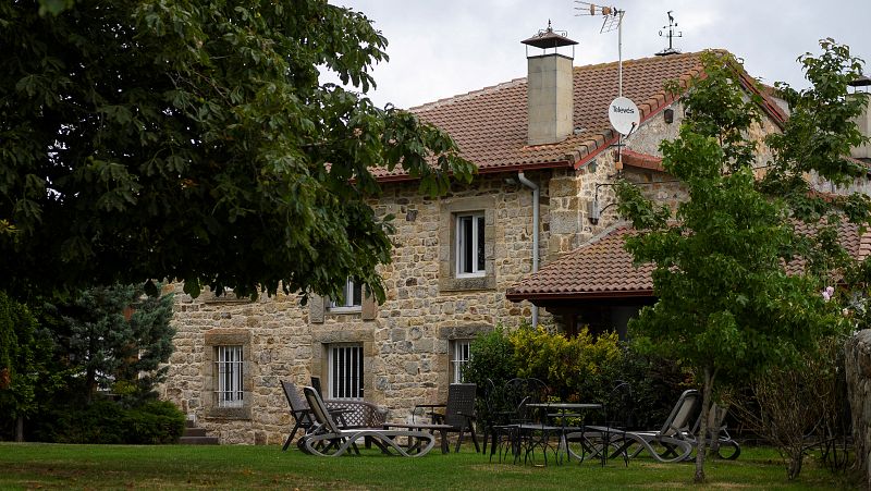 Las casas rurales y los cámpings resistieron mejor golpe del coronavirus que los hoteles este verano