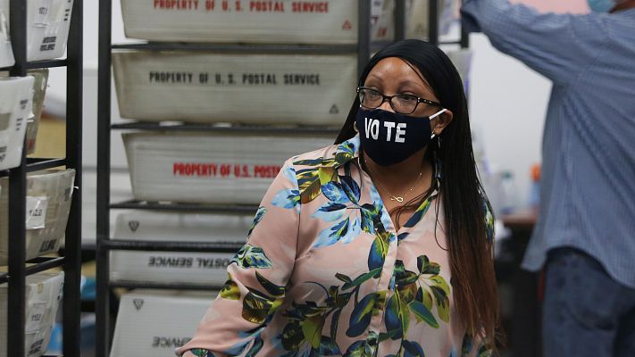 Telediario 1 - El contagio del presidente de EE.UU. impacta de lleno en la campaña electoral