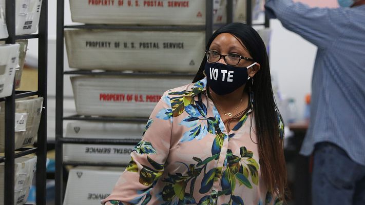 Telediario 1 - El contagio del presidente de EE.UU. impacta de lleno en la campaña electoral