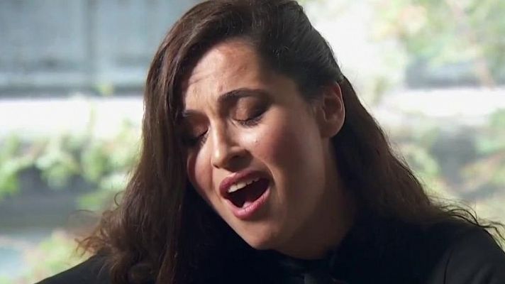 Telediario 1 - Silvia Pérez Cruz: "Aprendí las canciones como un baile o un poema"