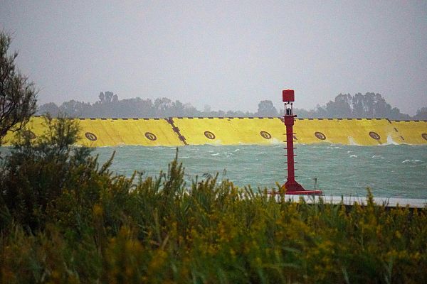 Venecia estrena el sistema de diques móviles para protegerse de las inundaciones