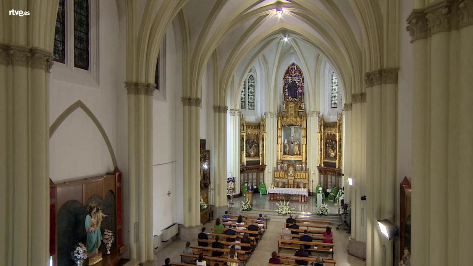 El Día del Señor - Capilla del Colegio Salesianos (Ciudad Real) - RTVE.es