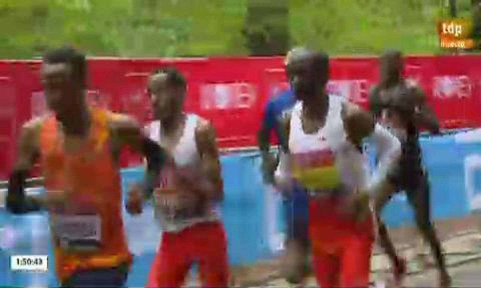 Kipchoge se descuelga de la cabeza en los últimos kilómetros del maratón de Londres