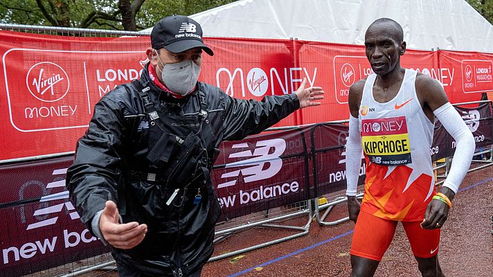 Telediario 1 - Kipchoge, derrotado en Londres