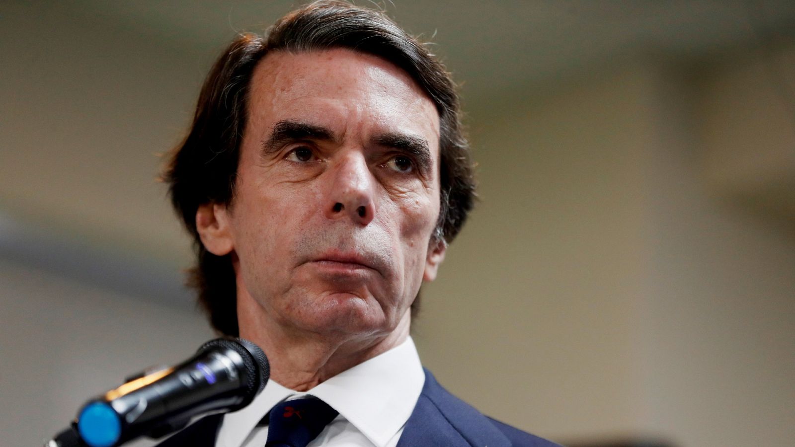 Aznar avisa de la "regresión" y del intento de "cambio de régimen" en España