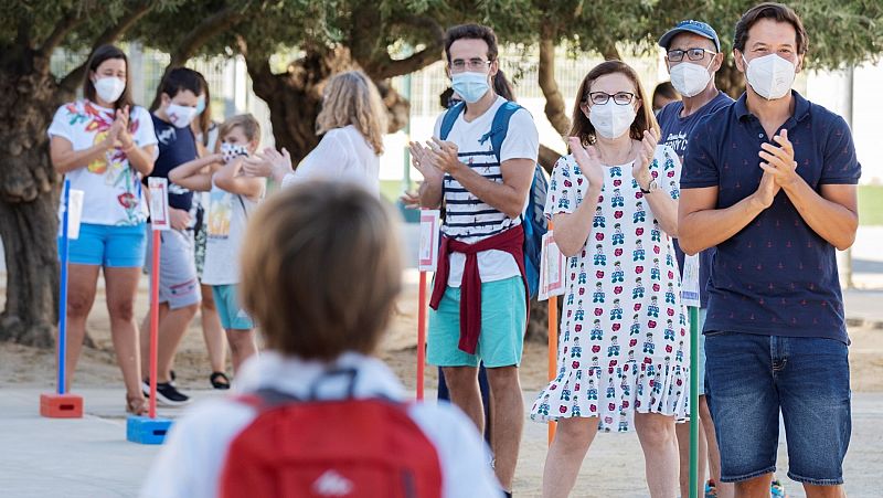 Los docentes, "optimistas" tras el primer mes en las aulas durante la pandemia