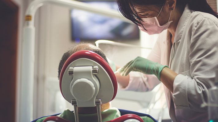 Inquietud entre clientes y empleados tras la quiebra de Dentix