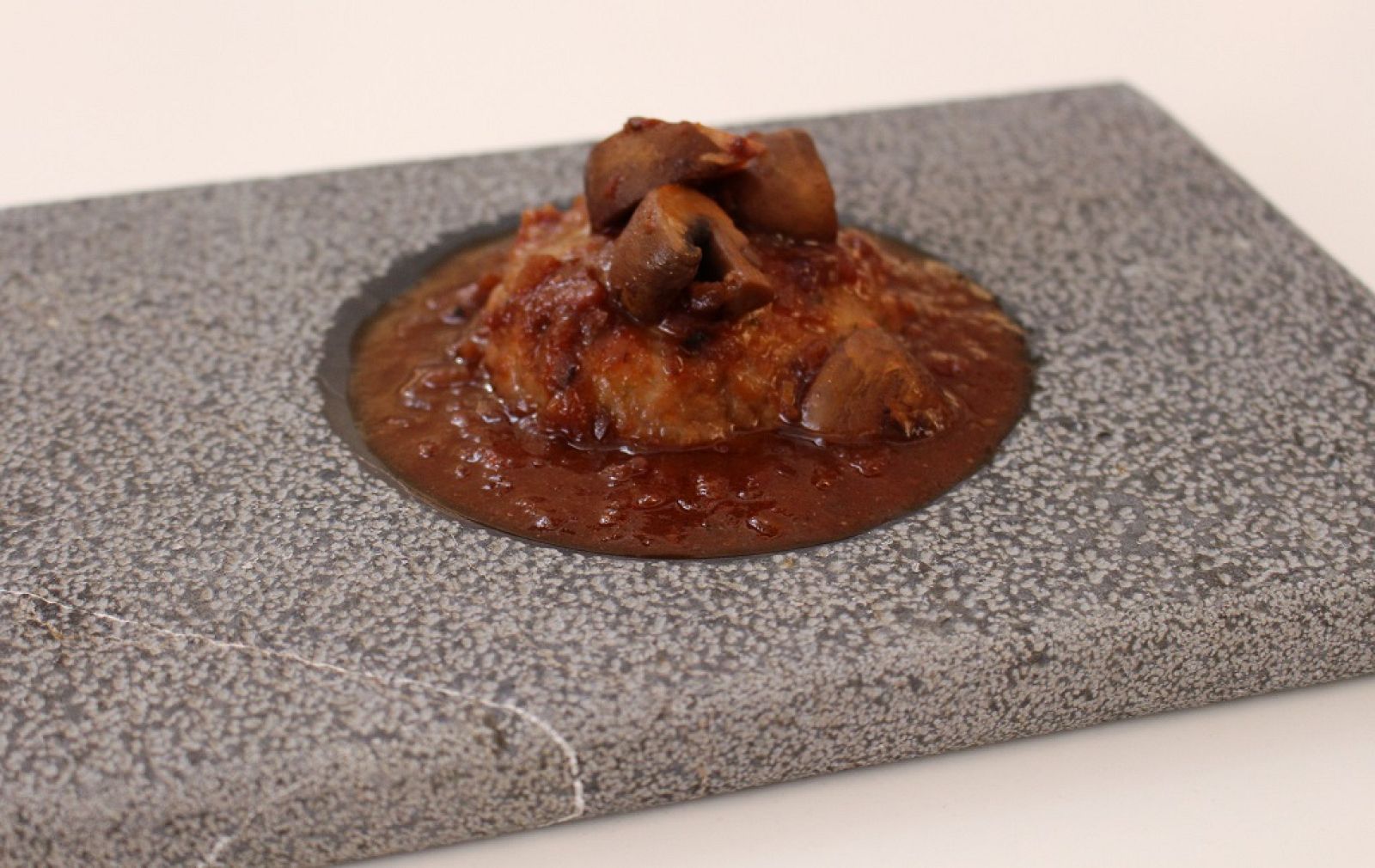 Filetes rusos en su salsa | Ver