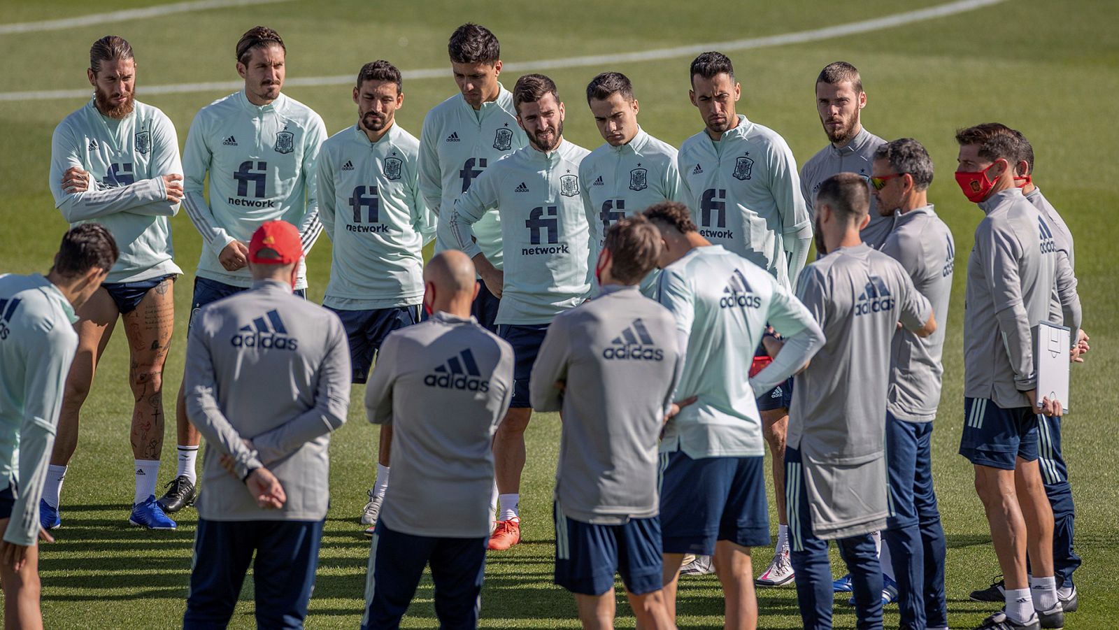 España y portugal se miden en un amistoso de altura | Ver