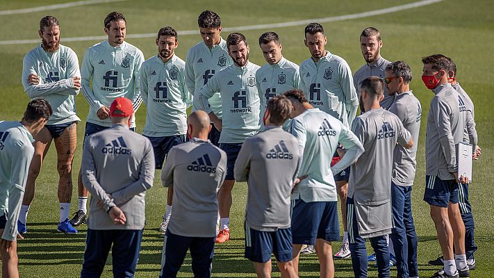 Telediario 1 - España y portugal se miden en un amistoso de altura