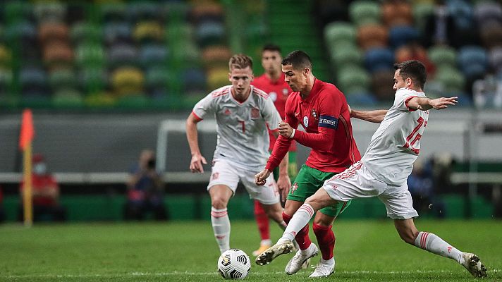 Fútbol - UEFA Amistoso Selección absoluta: Portugal - España