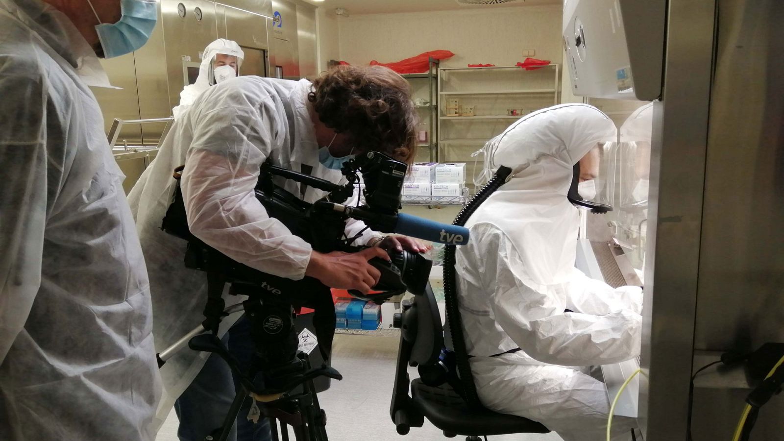 Crónicas - Virus, amenaza permanente - ver ahora