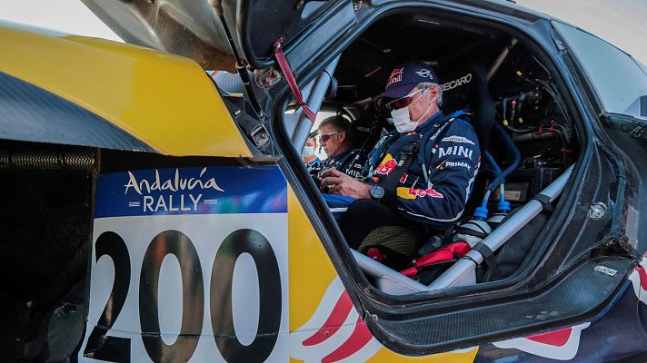 Carlos Sainz tras su pinchazo en el Rally de Andalucía: "La etapa parecía más una yincana"