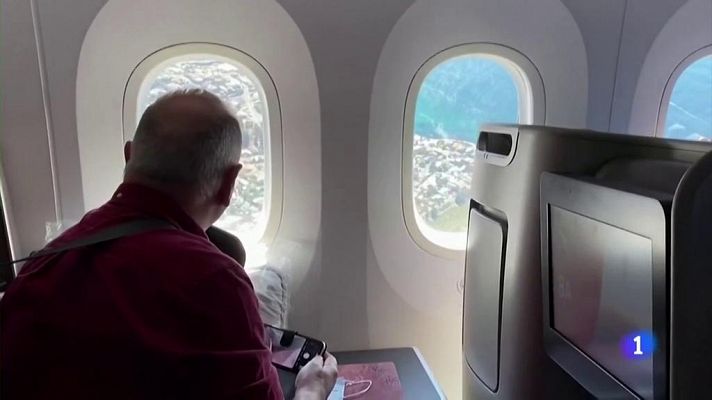 Telediario 1 - Los 'vuelos a ninguna parte' aumentan con la pandemia de coronavirus