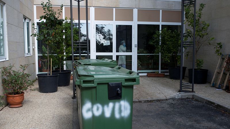 Coronavirus - La localidad gallega de Verín cierra sus terrazas y bares para frenar al virus- RTVE.es - Telediario 1 | Ver