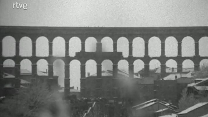 La víspera de nuestro tiempo - Una ciudad, un balcón: la Segovia de Azorín