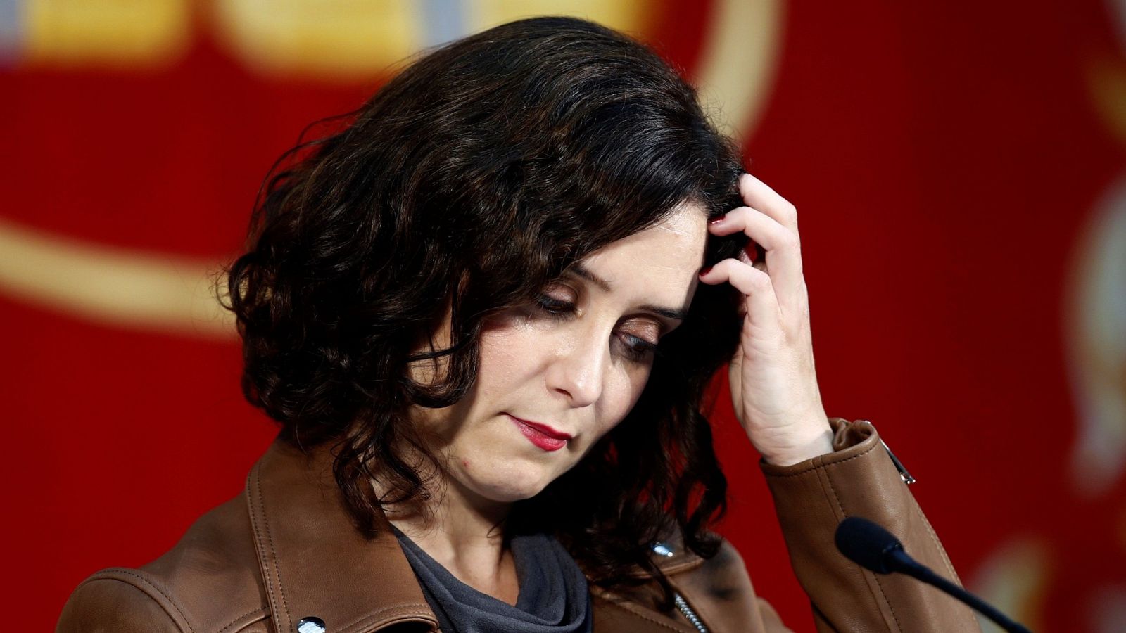 Isabel Díaz ayuso en la rueda de prensa en la que no descarta recurrir el estado de alarma