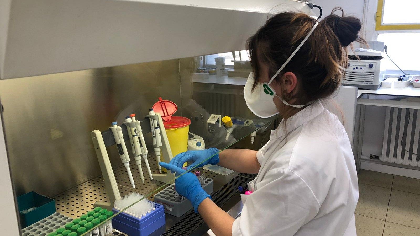 España Directo - ¿Cómo funciona un laboratorio PCR?